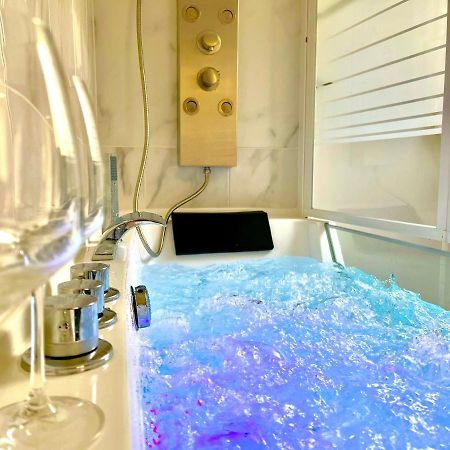 Cocon Luxe - Sauna & Balneo Au Coeur De Ρενς Εξωτερικό φωτογραφία